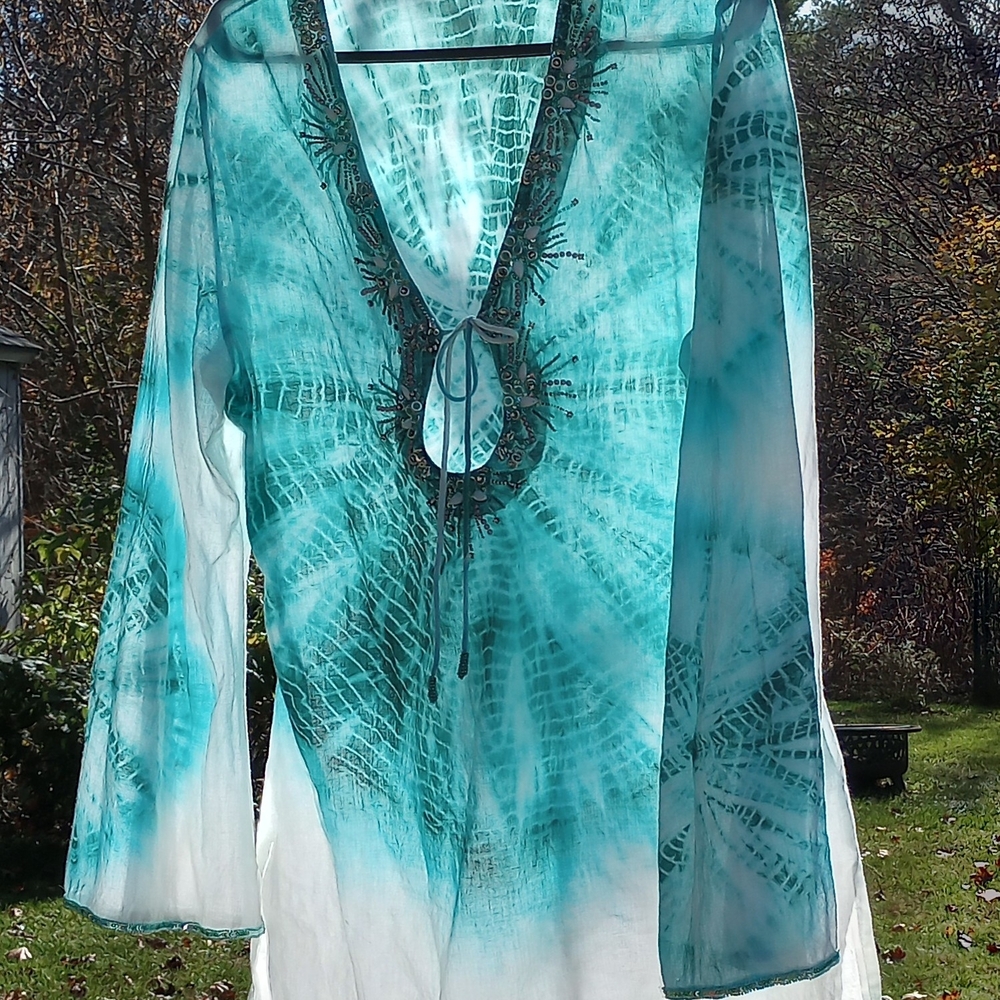 Elegant Teal Blouse with Intricate Detailing